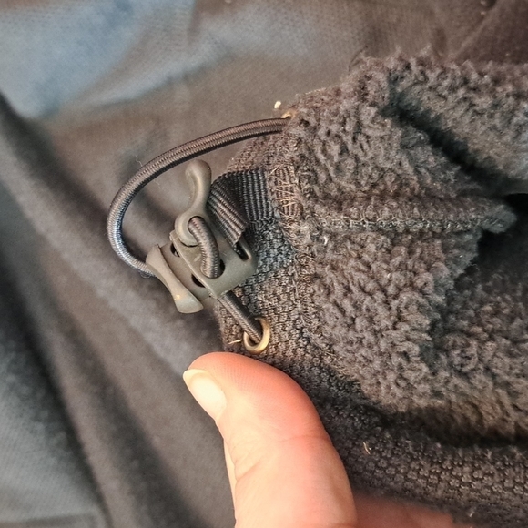 Port Authority 1/4 zip top - Picture 3 of 4